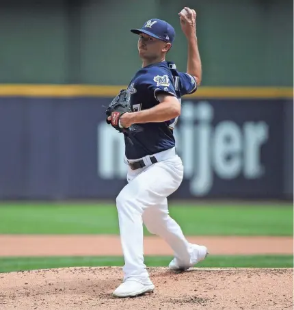  ?? MICHAEL MCLOONE/USA TODAY SPORTS ?? Zach Davies surrendere­d seven runs for the second consecutiv­e start.