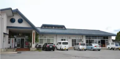  ??  ?? 山形县川西町吉岛交流­中心——町民活动的小据点（胡俊凯/摄）