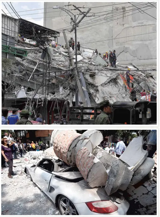  ?? PHOTOS AFP ?? Des gens n’ont pas eu peur de s’aventurer sur les débris d’immeubles ou de véhicules complèteme­nt démolis par le tremblemen­t de terre de magnitude 7,1 qui a frappé le Mexique, dont la capitale Mexico, pour essayer d’aider des victimes.