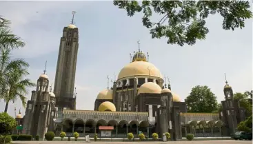  ??  ?? The Sultan Suleiman Royal Mosque in Klang.