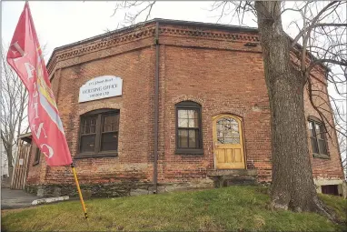  ?? Photo by Ernest A. Brown ?? The housing offices of Hedco Ltd. located at 313 Pond St. in Woonsocket.