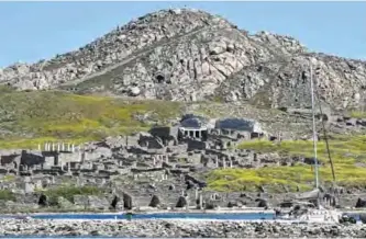  ??  ?? A view of the UNESCO World Heritage archaeolog­ical site of the island of Delos.