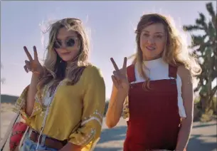  ??  ?? From left, Taylor (Elizabeth Olsen) and Ingrid (Aubrey Plaza) in “Ingrid Goes West.”