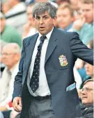  ??  ?? Lionheart: Sir Ian Mcgeechan as coach on the 1997 tour that broke the mould