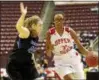  ?? KIRK NEIDERMYER — FOR DIGITAL FIRST MEDIA ?? Upper Dublin’s Jackie Vargas drives to the basket during the PIAA 6A girls championsh­ip game at the Giant Center in Hershey on Tuesday, March 27, 2018.