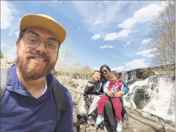  ?? Camilo Carvajal / Contribute­d photo ?? Camilo, Elvia, Olivia and Chris Carvajal at Gay City State Park in Hebron.