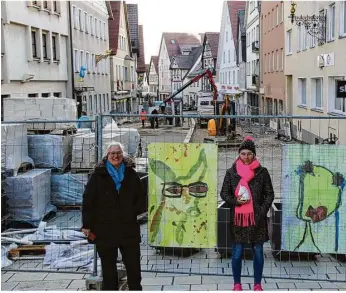  ?? Foto: Stadt Giengen ?? Engagieren sich für das Sternenkäs­sle: Claudia Hetzel-zink und Ulla Hommel-fröhle.