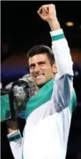  ?? FOTO AFP ?? Novak Djokovic met zijn 9de Australian Open-trofee.