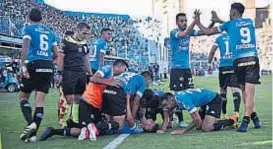  ?? (PEDRO CASTILLO) ?? Que se repita. Postal del triunfo ante Gimnasia en Alberdi.