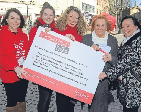  ??  ?? MEMBERS of Shelter Scotland’s Dundee Community Hub and its campaigner­s held a street clinic in City Square.
The event was organised to offer free housing and homelessne­ss advice to anyone in need of it.
Local councillor­s Richard McCready, Helen...