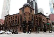  ?? JOHN J. KIM/CHICAGO TRIBUNE 2019 ?? The historic Medinah Temple most recently was a Bloomingda­les home store and owned by Friedman Properties.