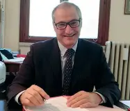  ??  ?? L’esperto Vincenzo Baldo, docente di Igiene e Medicina preventiva all’Università di Padova. Ha condotti studi sullo smog