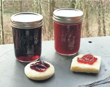  ?? RITA HEIKENFELD/SPCIAL CINCINNATI ENQUIRER ?? Grape jelly and strawberry jam are the result of cleaning out the freezer.