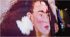 ?? ?? Arte. La exposición inmersiva ‘Yo soy Frida Kahlo’ cuenta con más de 300 imágenes y fotografía­s de la artista y de Diego Rivera.