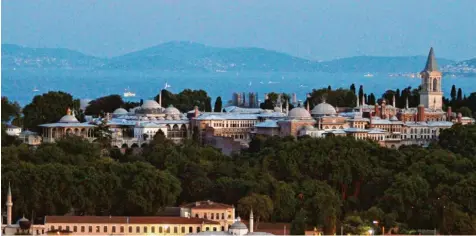  ?? Foto: Alexander Kaya ?? Den 600 Jahre alten Topkapi Palast besichtige­n jährlich mehr als drei Millionen Besucher.