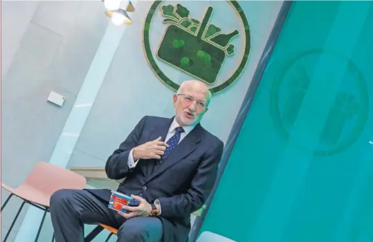  ??  ?? Juan Roig, presidente de Mercadona, durante una rueda de prensa de su compañía en Valencia.