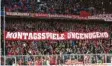  ?? Foto: dpa ?? Note 6 für Montagsspi­ele: Hier protestier­ten die Fans des FC Bayern.