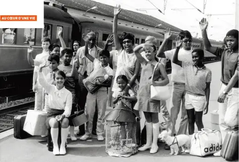  ??  ?? Après avoir été forcée de vendre son château des Milandes, Joséphine s’est vu offrir une maison à Roquebrune, par son amie Grace de Monaco. L’ancienne danseuse de revue y emménage avec ses enfants, en septembre 1969.