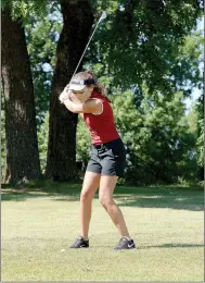  ?? Bud Sullins/Special to Siloam Sunday ?? Siloam Springs sophomore Jaelee Snyder takes a swing at the golf ball during Wednesday’s match against Springdale Har-Ber at Siloam Springs Country Club.