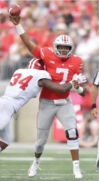  ?? GETTY IMAGES ?? Ohio State quarterbac­k Dwayne Haskins completed 33 of 44 passes Saturday against Indiana.