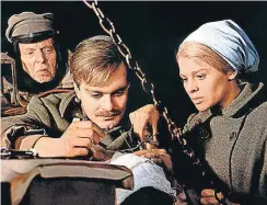  ?? WARNER BROS ?? Cinema. Omar Sharif foi Iuri Jivago na adaptação de David Lean