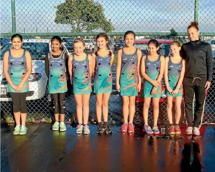  ??  ?? Hillpark B, from left, Aria Nicholas, Madihah Hussein, Evangeline Piper, Kudrat Mast, Jasmine Sandhu, Madison Alanotama, Kyrah Tupaea, Lilieta Bloomfield, Lisa Piper (coach).