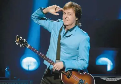  ??  ?? Paul Mccartney está de gira con nuevo disco ofreciendo espectácul­os de más de tres horas de duración