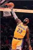  ??  ?? LeBron James, 33 anni, alla prima in maglia Lakers