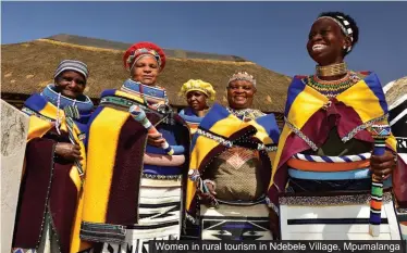  ??  ?? Women in rural tourism in Ndebele Village, Mpumalanga