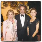  ??  ?? Fine Arts Museums Board President Dede Wilsey (left), Boaz Mazor and Annette de la Renta at the “Oscar” exhibition gala.