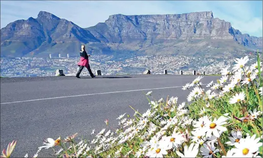  ?? Picture: HENK KRUGER ?? UPLIFTING: There is something that can be felt in the midst of the soul when climbing Table Mountain, says the writer.