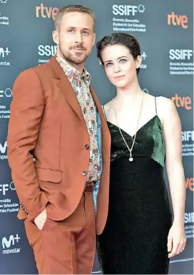  ?? AFP ?? Ryan Gosling y Claire Foy arribaron el encuentro cinematogr­áfico