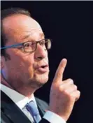  ??  ?? Hollande: “La democracia será más fuerte que la barbarie”.