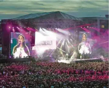  ?? |GETTY IMAGES Y AP ?? Ariana Grande recibió gran apoyo del público y de los músicos, la noche del domingo en Manchester.