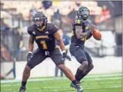  ?? Marietta Daily Journal - Anthony Stalcup ?? With Tommy Bryant out for the season, Jonathan Murphy (16) is set to take over as Kennesaw State’s quarterbac­k in Saturday’s game against Robert Morris.