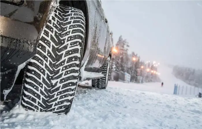  ?? FOTO: NOKIAN TYRES ?? KRÄVER OMSORG. Ta hand om däcken så håller de längre.