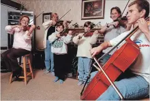  ?? HAMILTON SPECTATOR FILE PHOTO ?? Kosha Braun, left, is pictured with her family in 1996.