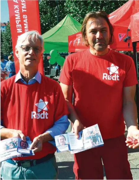  ??  ?? HAR FÅTT AVTALE: Leder i Arendal Rødt, Jonny Ingebrigts­en (nr. 2 f.v.) her sammen med f.v. Tore Wold, Gunhilde Langerud og Kristian Engenes Pedersen, er svaert fornøyd med at de nå har fått en avtale om en politisk plattform med LO i Østre