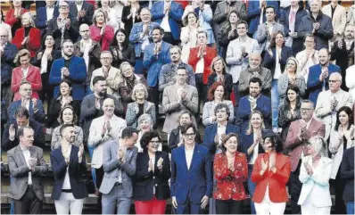  ?? Alberto Estévez ?? Foto de familia de los candidatos del PSC a las elecciones catalanas del 12M.