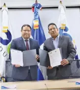  ?? F. E. ?? Eduardo Sanz Lovatón y Carlos Pimentel firmaron el acuerdo.