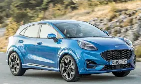  ??  ?? La nuova Ford Puma, lunga 419 cm, è realizzata sulla stessa piattaform­a della Fiesta