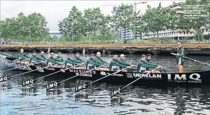  ?? FOTO: JUAN ECHEVERRÍA ?? La trainera de Kaiku está lista para competir en la Liga Eusko Label, que dará comienzo este fin de semana en aguas de Bilbao