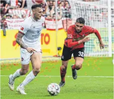  ?? FOTO: IMAGO IMAGES ?? Freiburg feiert sich, die Saison und Vincenzo Grifo (re.).