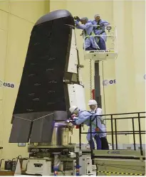  ??  ?? The IXV’s heat shield is the most advanced ever built in Europe