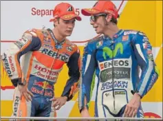  ?? ?? Pedrosa y Rossi, en el podio del GP de Malasia de 2015.