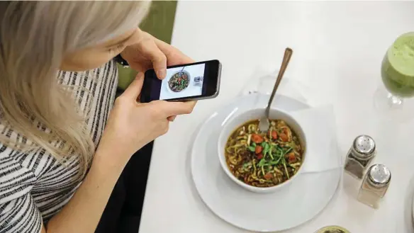  ?? PHOTO: ISTOCK ?? SAY CHEESE: Food journallin­g or taking pics from your phone can help you become more aware of what you’re putting in your mouth.