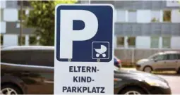  ?? Foto: nd/Ulli Winkler ?? Wer auf einem Mutter-Kind-Parkplatz parkt, aber den Vorbehalt auf diesen Platz gar nicht erfüllt, muss wegen dieser Missachtun­g nicht mit einem Bußgeld rechnen.