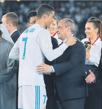  ?? FOTO: AP ?? Cristiano Ronaldo y Florentino Pérez viven un tira y afloja por la intención del portugués de ser el mejor pagado del mundo