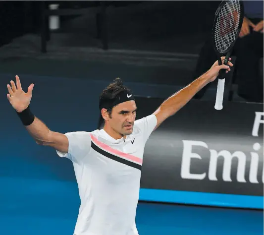  ?? PHOTO AFP ?? Le Suisse Roger Federer célèbre sa victoire au terme de son match de troisième tour contre le Français Richard Gasquet.