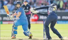  ?? GETTY ?? With 167 runs in four games, Harmanpree­t Kaur is the top rungetter in Women’s World T20.